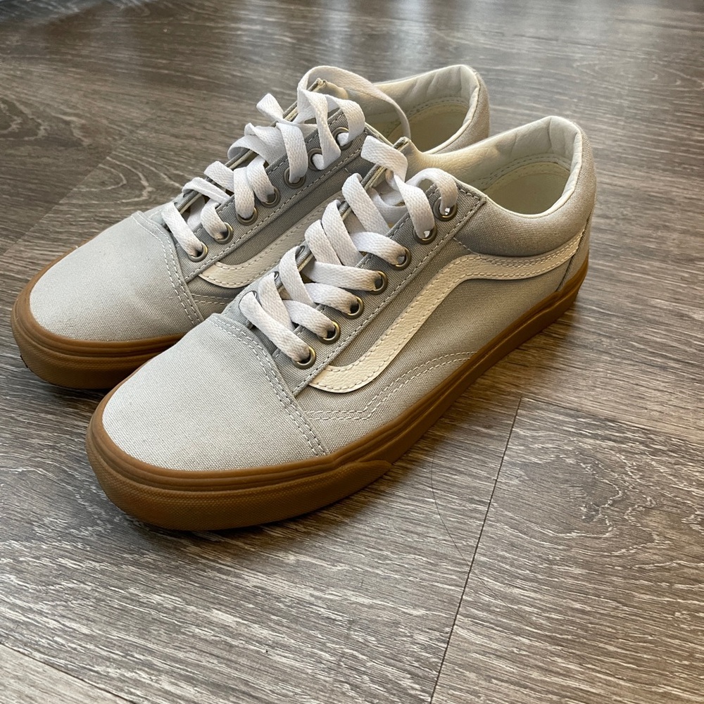 Vans Women’s Light Gray Canvas Sneakers with Gum Sole
